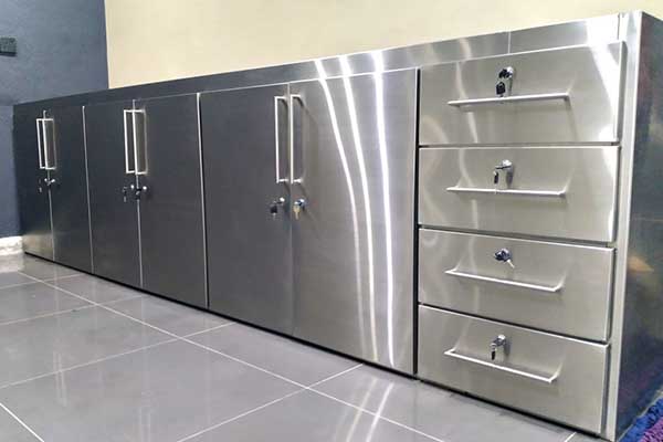 Pantry Cupboard & Cupboard